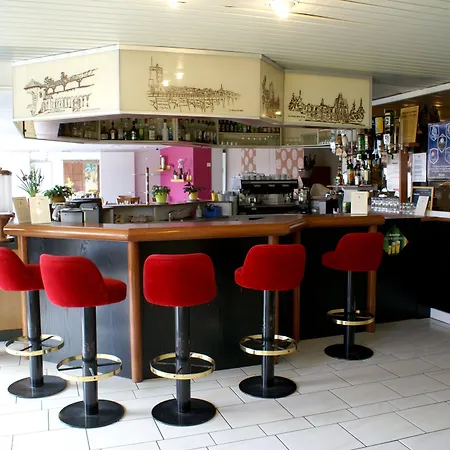 Logis Aloe 酒店 3*