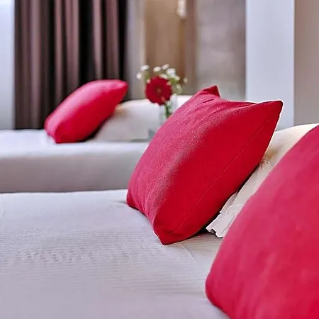 Logis Aloe Hotel