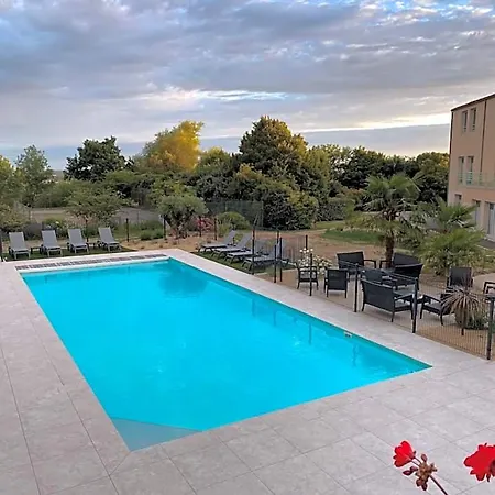 Hotel Logis Aloe 3*